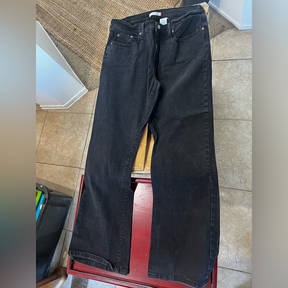 BRAND NEW WOMEN BLACK LEVI JEANS